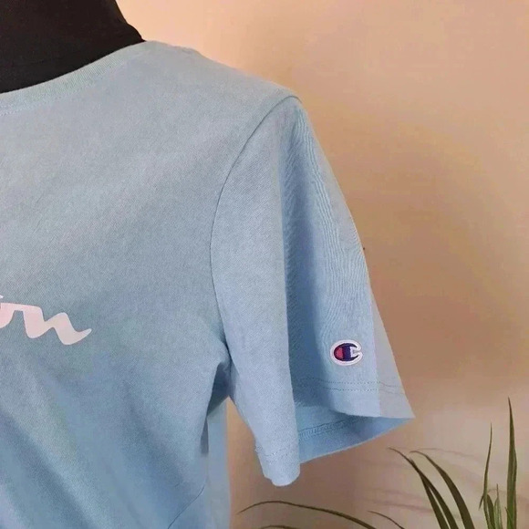 ❤️ New! Champion Logo Tee Medium 100% Cotton Light Blue Short  Sleeved T-shirt - Picture 7 of 9